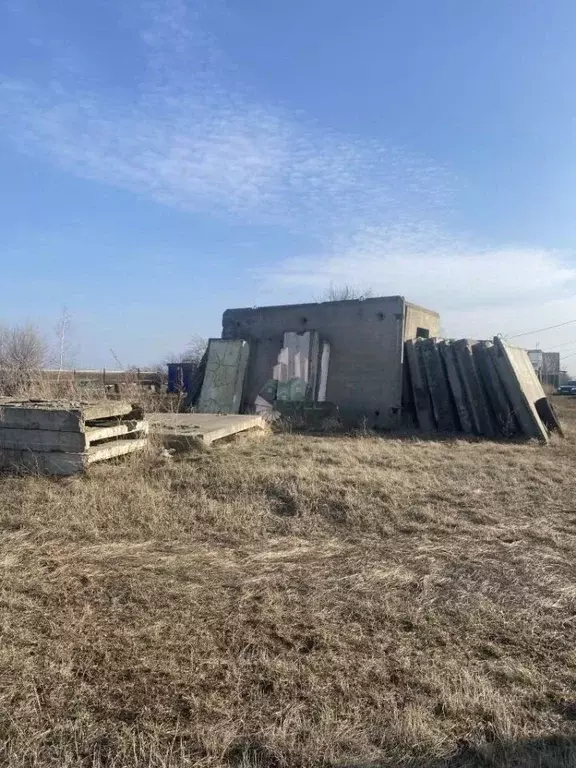 Участок в Саратовская область, Энгельсский район, Красноярское ... - Фото 0