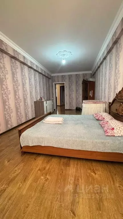 3-к кв. Дагестан, Махачкала ул. Нигматулы Магомедова, 77 (100.0 м) - Фото 0