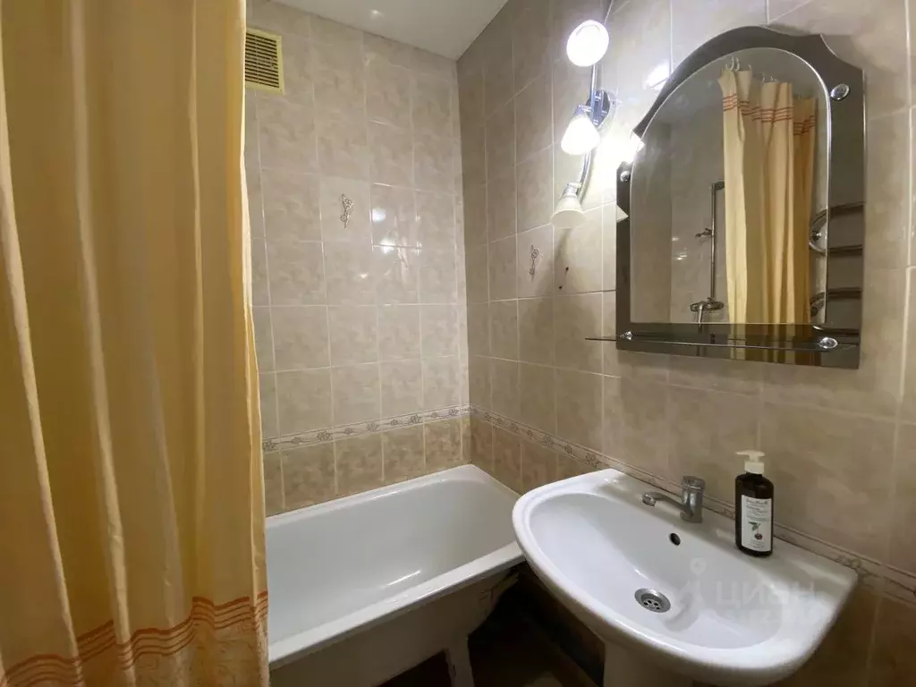 2-к кв. Ростовская область, Таганрог ул. Бабушкина, 54Г (47.0 м) - Фото 0