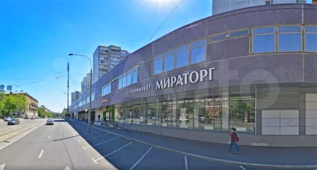 Аренда на 1-м этаже торгового помещения 1000 м - Фото 1