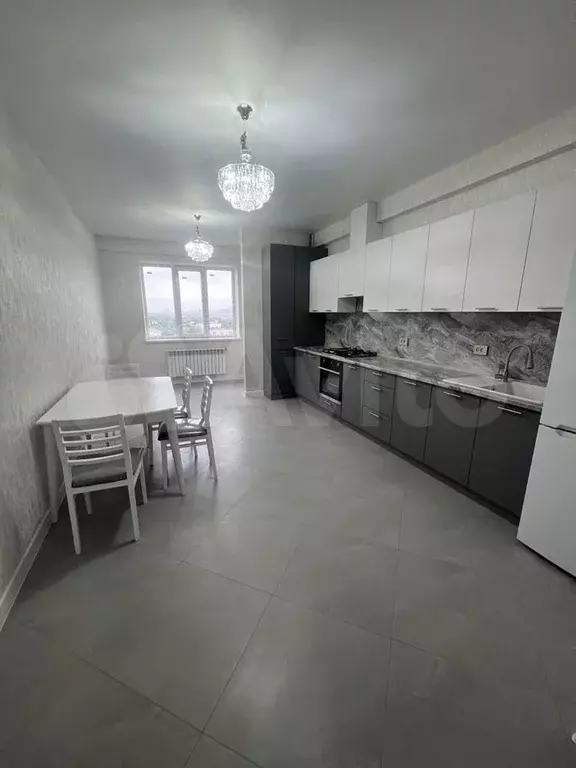 1-к. квартира, 70 м, 9/12 эт. - Фото 1