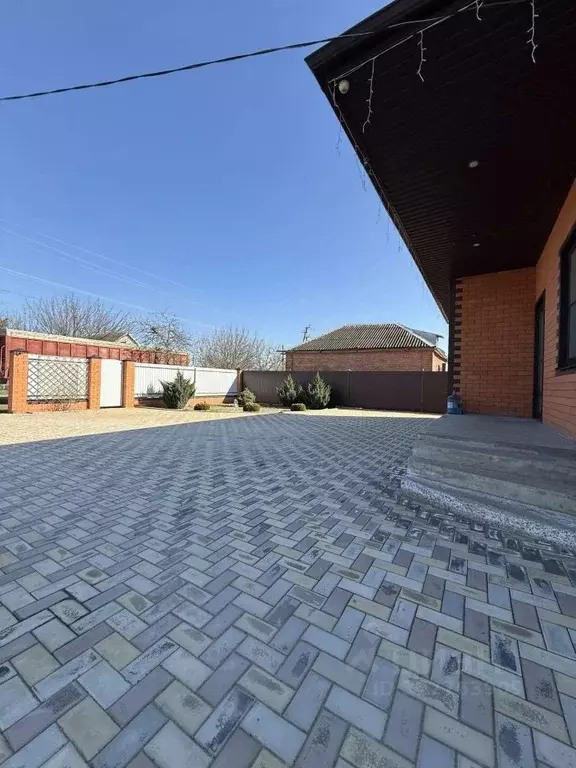 Дом в Краснодарский край, Новокубанский район, с. Ковалевское  (72 м) - Фото 2