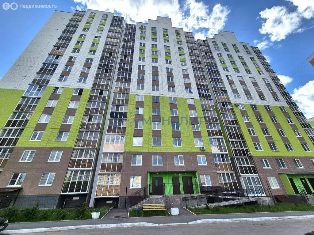 3-комнатная квартира: Чебоксары, улица Сергея Бутякова, 8 (80 м) - Фото 0