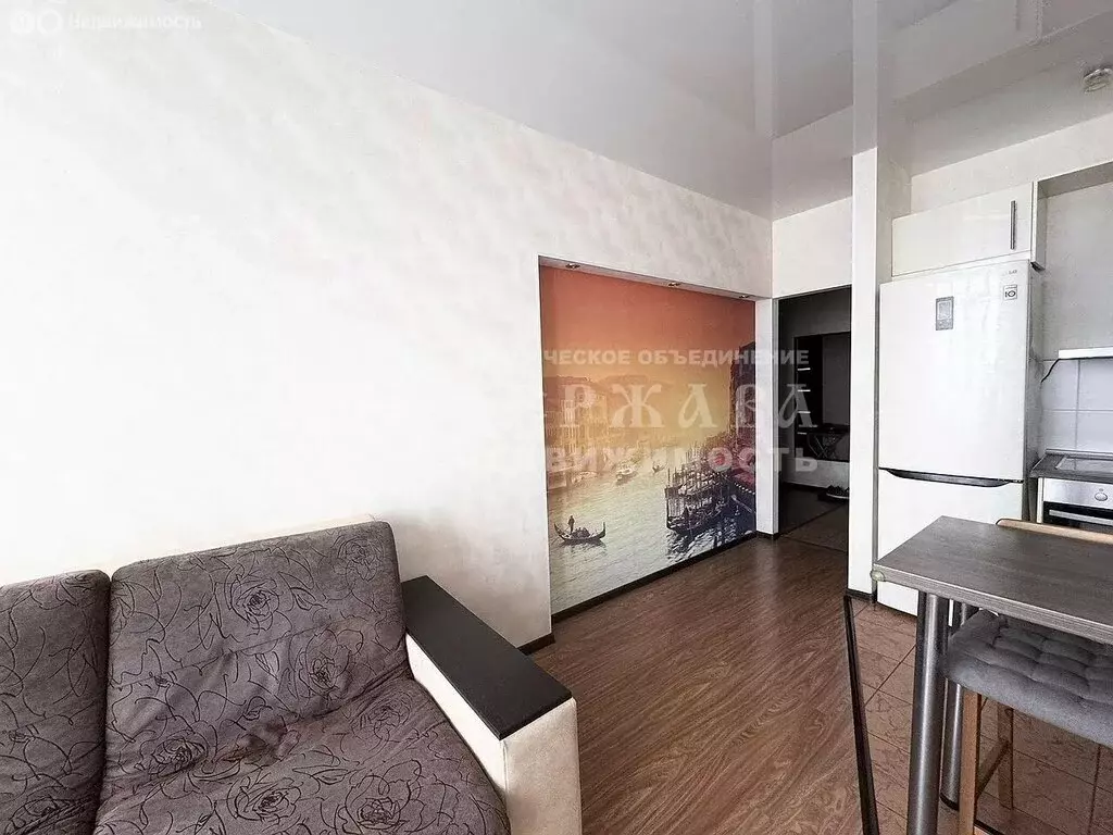3-комнатная квартира: Кемерово, Космическая улица, 24А (69.6 м) - Фото 0