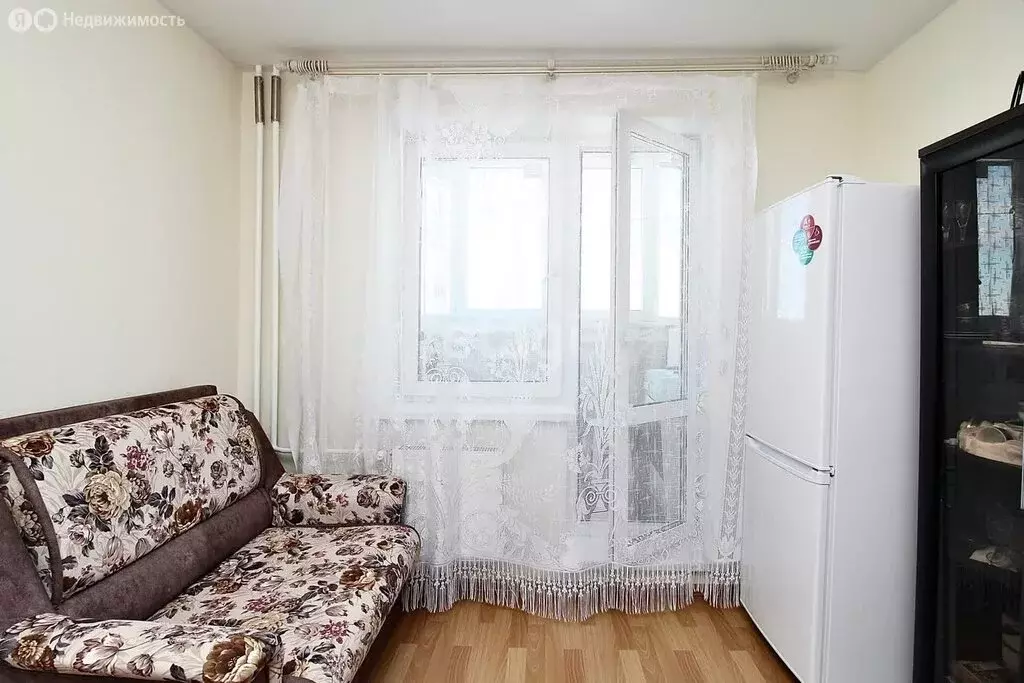 Квартира-студия: Тюмень, Интернациональная улица, 203к2 (15.6 м) - Фото 1