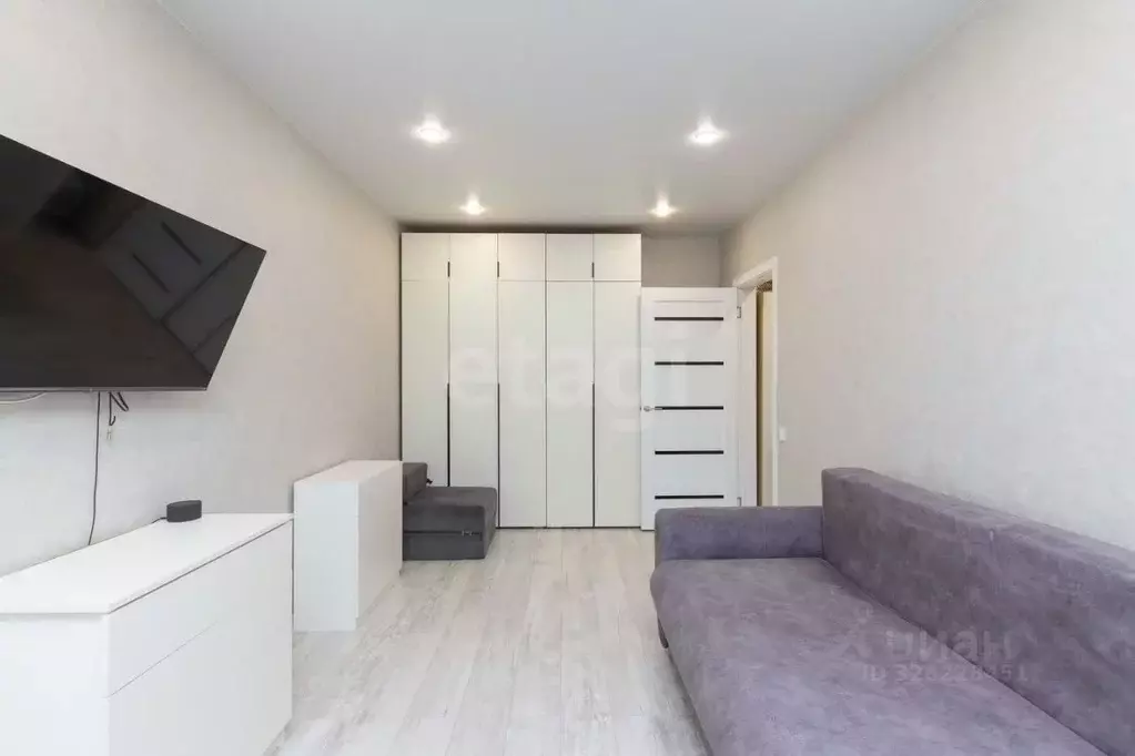 1-к кв. Тюменская область, Тюмень ул. Алматинская, 12 (32.2 м) - Фото 1