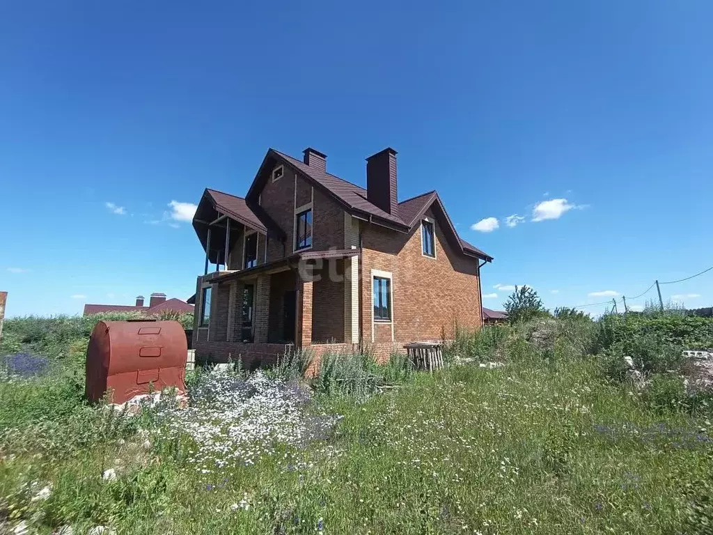 Дом в Белгородская область, Белгород ул. Дарницкая (205 м) - Фото 1