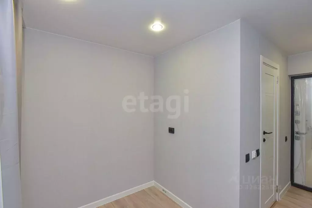 Студия Воронежская область, Воронеж ул. Хользунова, 46 (12.3 м) - Фото 1