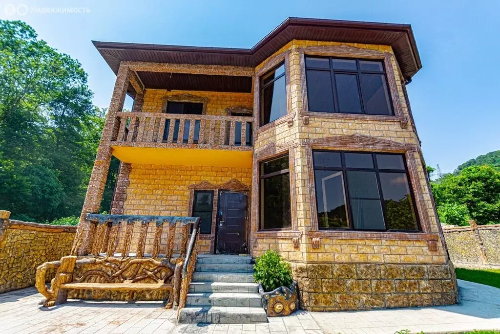 Дом в посёлок городского типа Дагомыс, Армавирская улица, 53 (175 м) - Фото 1