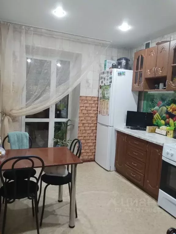 2-к кв. Алтайский край, Барнаул ул. Антона Петрова, 247 (51.1 м) - Фото 1