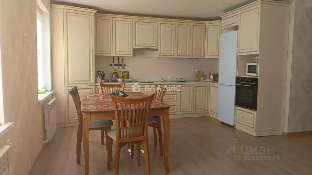 Дом в Нижегородская область, Бор пос. Октябрьский, ул. Комсомольская ... - Фото 1