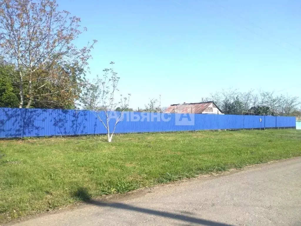 Участок в Краснодарский край, Кореновский район, Дядьковская ст-ца ул. ... - Фото 1