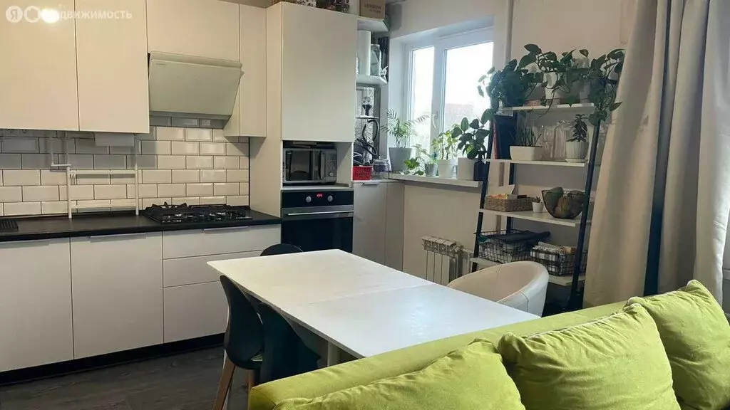 3-комнатная квартира: Екатеринбург, улица Щорса, 54 (63.7 м) - Фото 1