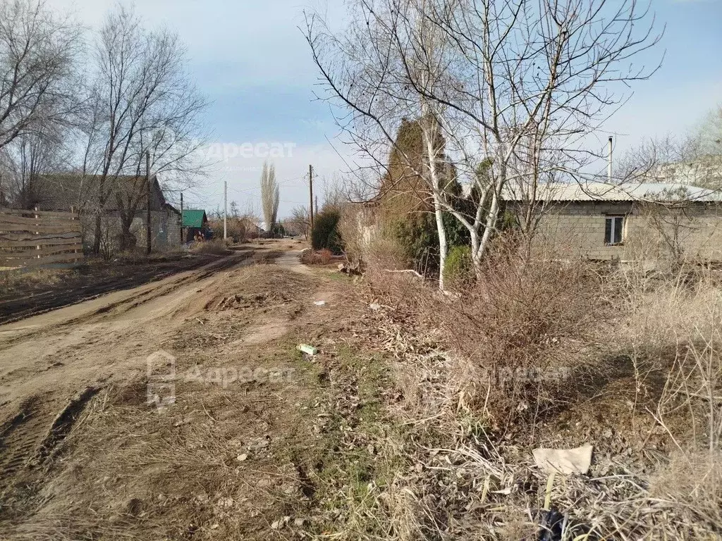Участок в Волгоградская область, Волгоград Староладожская ул. (9.99 ... - Фото 0