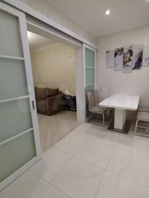 2-к. квартира, 70 м, 6/42 эт. - Фото 1