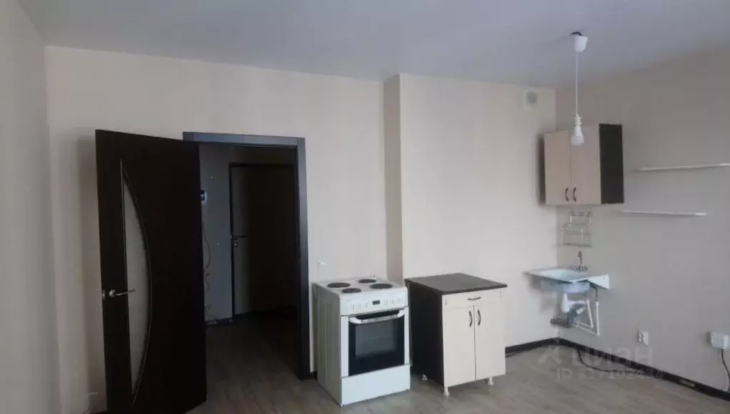 Студия Красноярский край, Красноярск ул. Петра Подзолкова, 26 (30.0 м) - Фото 0