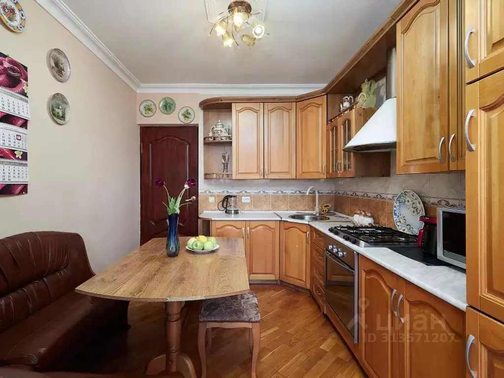 1-к кв. Ставропольский край, Кисловодск ул. Островского, 33 (60.0 м) - Фото 1