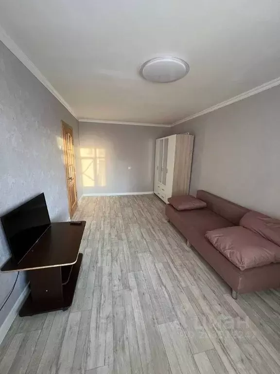 1-к кв. Курганская область, Курган Заозерный жилрайон, 2-й мкр, 7 ... - Фото 1