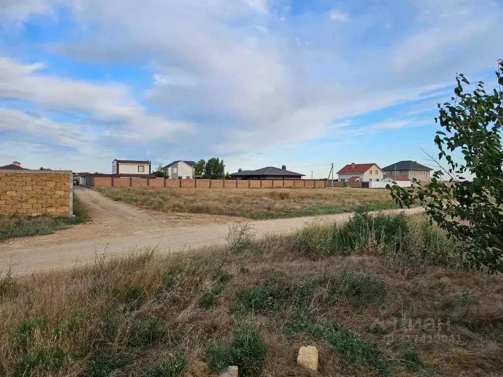 Участок в Крым, Сакский район, с. Ромашкино ул. Вольная, 2 (14.99 ... - Фото 0