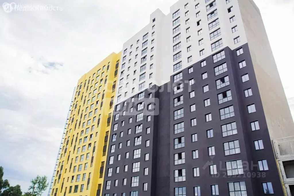 3-комнатная квартира: Курск, улица Энгельса, 115 (89.98 м) - Фото 1