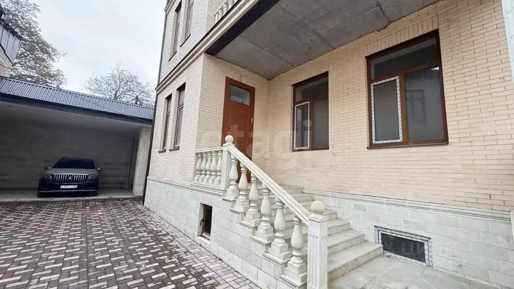 5-к кв. Северная Осетия, Владикавказ ул. Ленина, 29 (200.0 м) - Фото 2