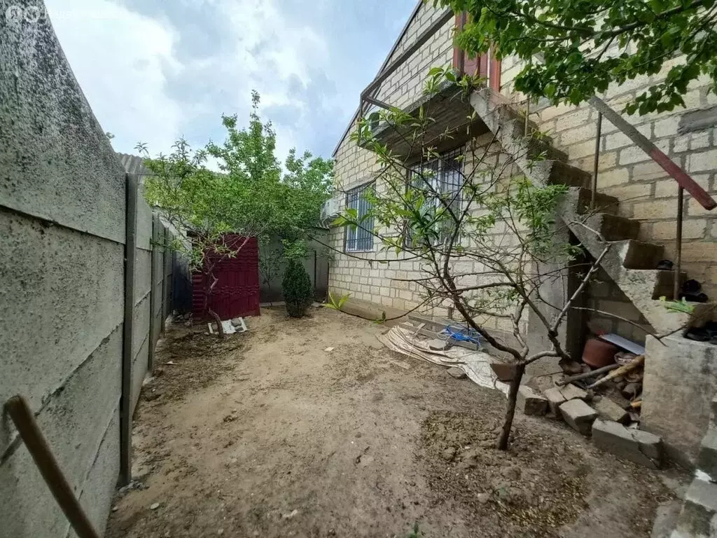 Дом в посёлок городского типа Семендер, Гунибская улица, 53 (200 м) - Фото 2