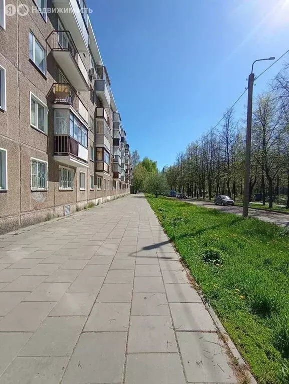 3-комнатная квартира: Киров, улица Чапаева, 26 (57.3 м) - Фото 1