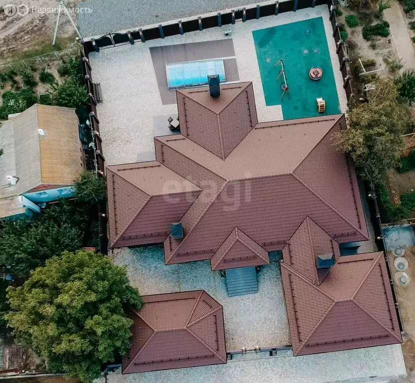 Дом в село Заволжское, улица Ленина (329.8 м) - Фото 1