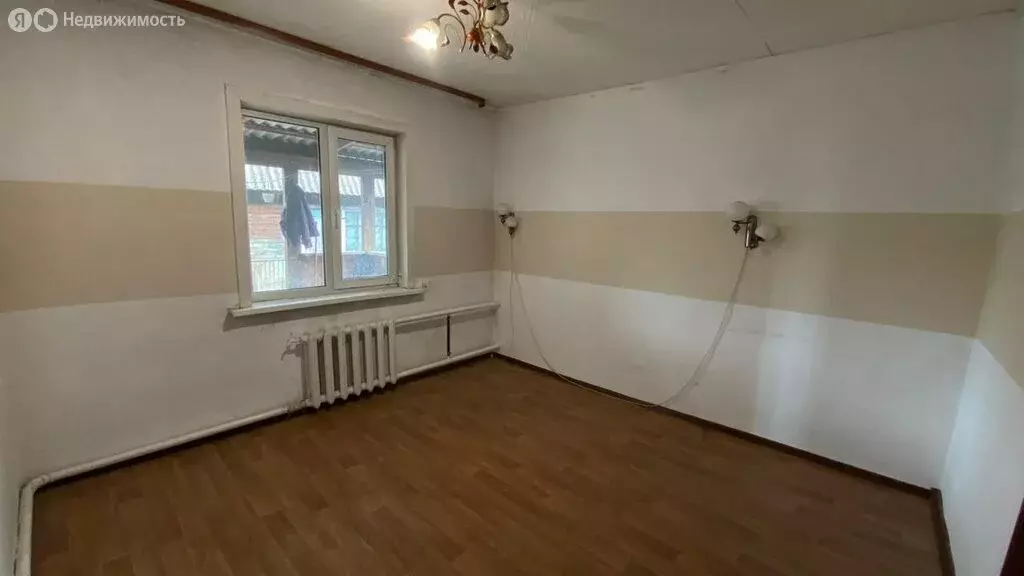 Дом в Иркутская область, рабочий посёлок Залари, улица Крылова (65.2 ... - Фото 1