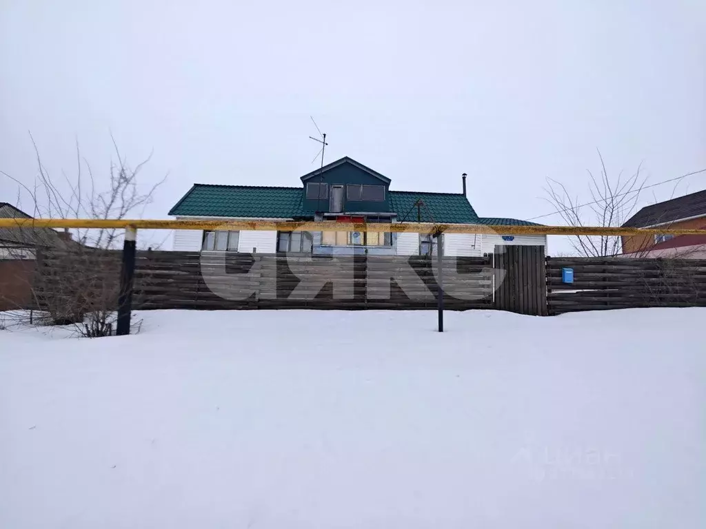 Дом в Липецкая область, Грязинский муниципальный округ, с. Кузовка ул. ... - Фото 1