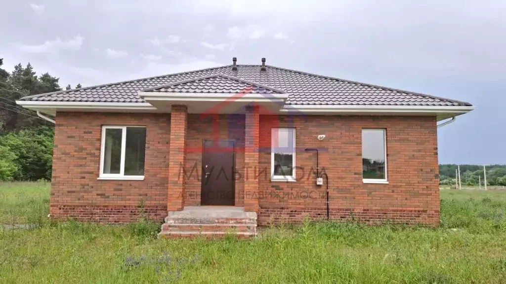 Коттедж в Белгородская область, Старооскольский городской округ, с. ... - Фото 0