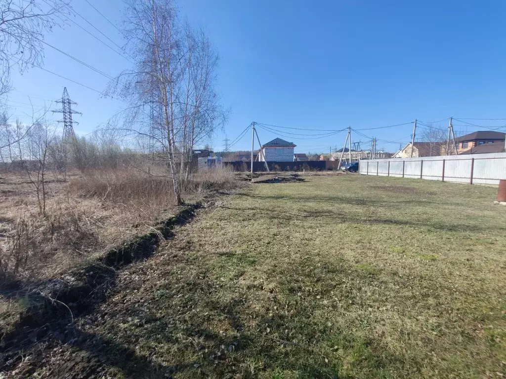 Участок в Московская область, Ленинский городской округ, д. ... - Фото 0