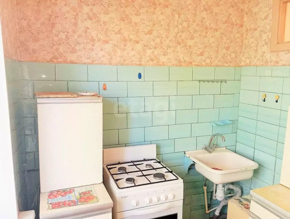 3-к кв. Волгоградская область, Волгоград ул. Елисеева, 8 (58.0 м) - Фото 1