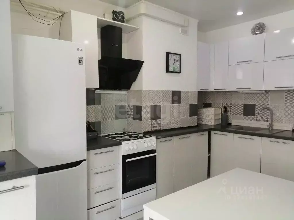 2-к кв. Краснодарский край, Анапа Краснодарская ул., 66В (53.89 м) - Фото 1