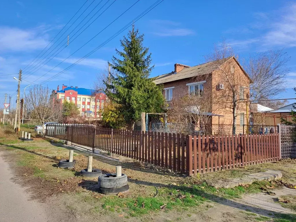 Дом в Ростовская область, Волгодонской район, Романовская ст-ца ул. 70 ... - Фото 1