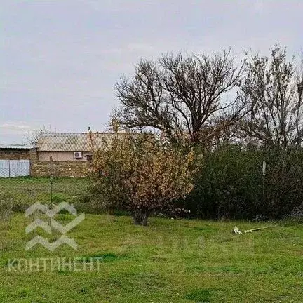 Участок в Крым, Сакский район, с. Воробьево ул. Нижняя (10.0 сот.) - Фото 1