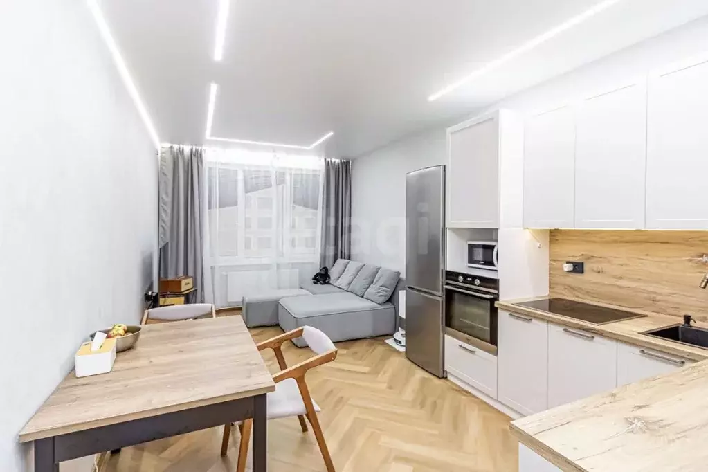 1-к кв. Тюменская область, Тюмень ул. Эльвиры Федоровой, 1 (52.0 м) - Фото 1