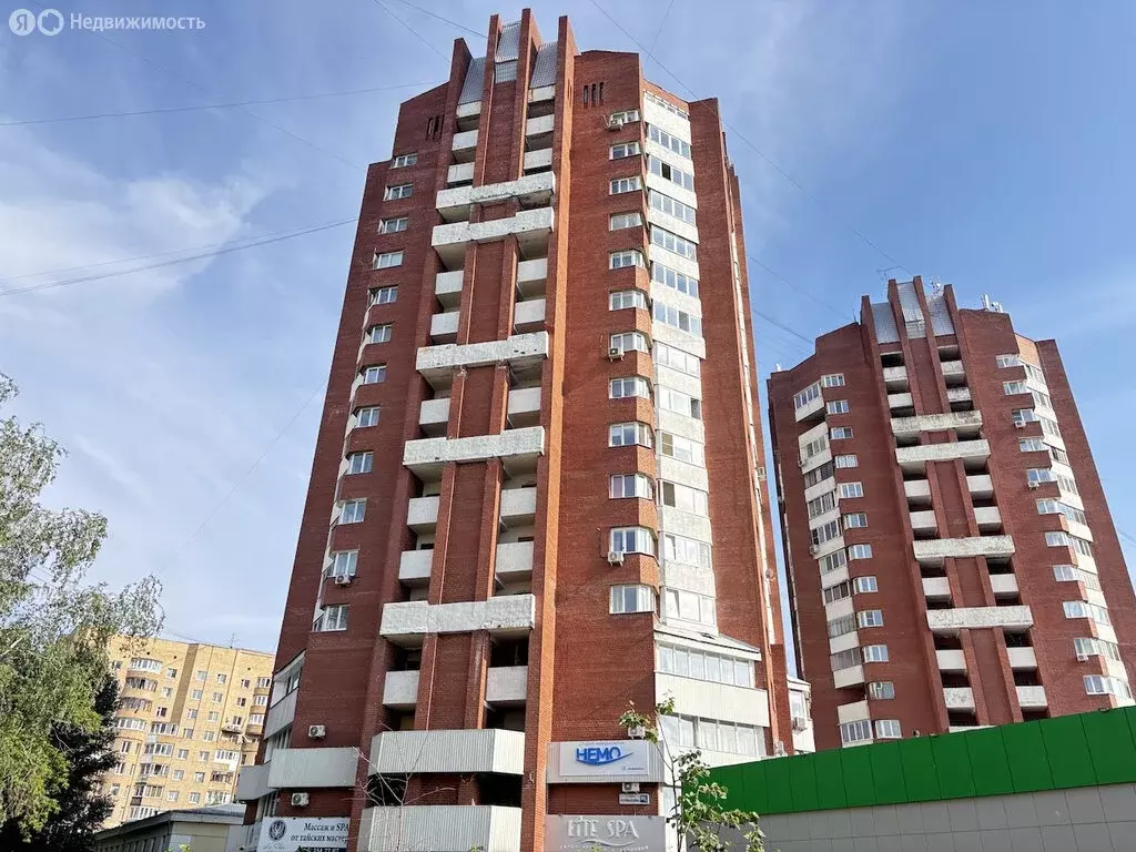 2-комнатная квартира: Екатеринбург, улица Куйбышева, 80к1 (64 м) - Фото 1