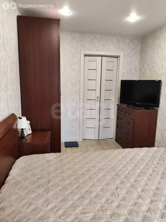 2-комнатная квартира: Пермь, улица Крисанова, 6 (44 м) - Фото 1