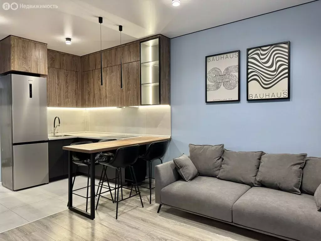 3-комнатная квартира: Киров, улица Ломоносова, 10А (63.1 м) - Фото 1