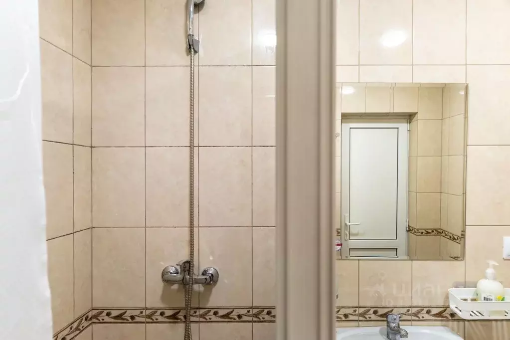 Комната Краснодарский край, Сочи Адлер жилрайон, ул. Павлика Морозова ... - Фото 2