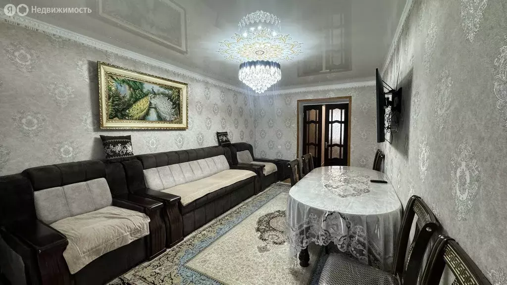 3-комнатная квартира: Дербент, улица Нанейшвили, 2 (63.4 м) - Фото 1