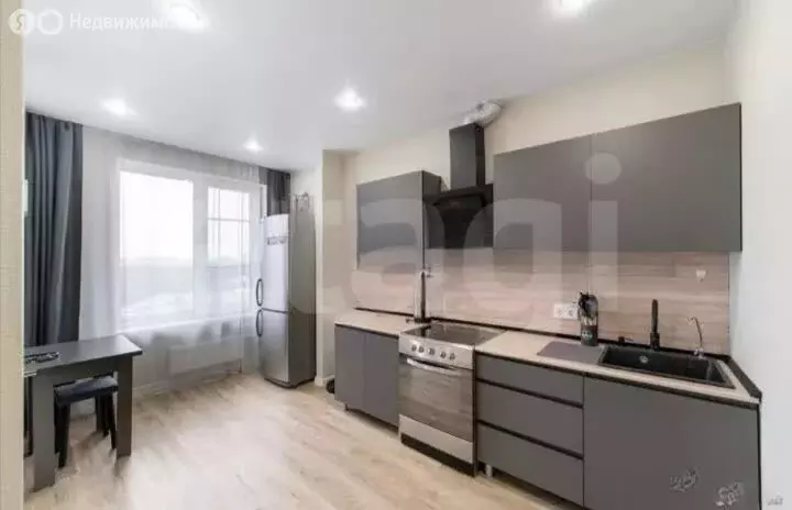 Квартира-студия: Тюмень, микрорайон Тарманы, улица Малышева, 31к1 ... - Фото 1