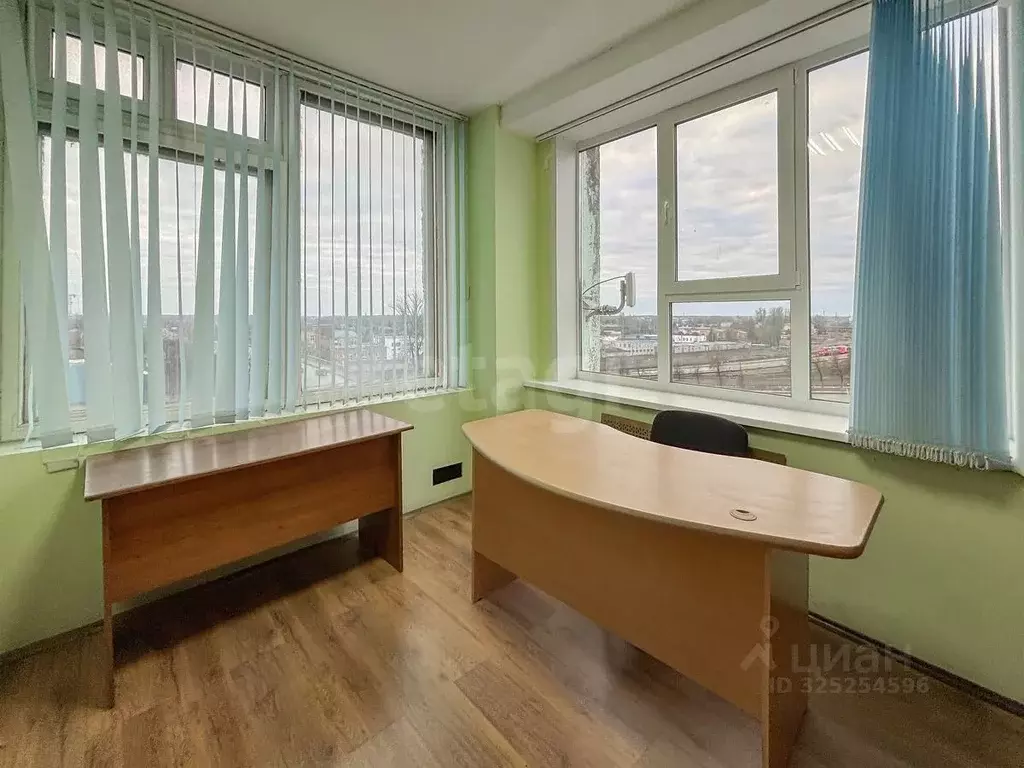 Офис в Псковская область, Псков Октябрьский просп., 56 (36 м) - Фото 2