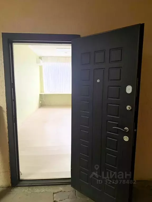 Офис в Краснодарский край, Краснодар Новороссийская ул., 220Е (34 м) - Фото 2