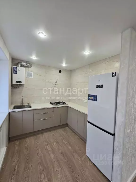 3-к кв. Ставропольский край, Ессентуки ул. Пушкина (57.3 м) - Фото 2
