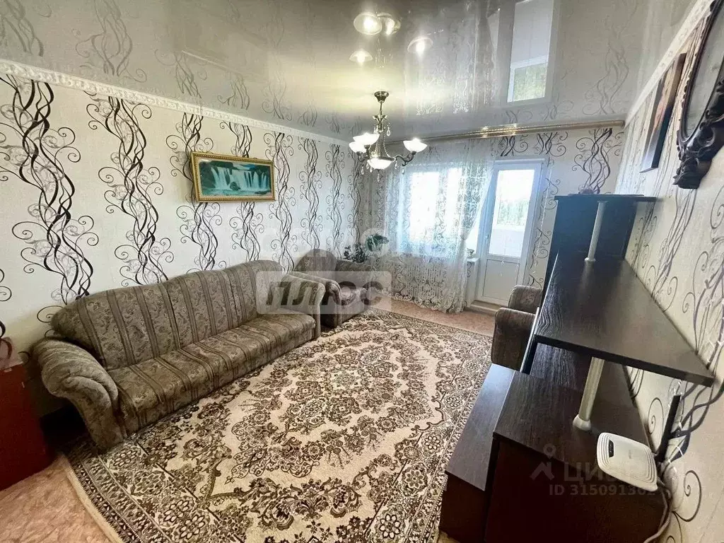 3-к кв. Омская область, Омск ул. Завертяева, 16 (71.5 м) - Фото 0