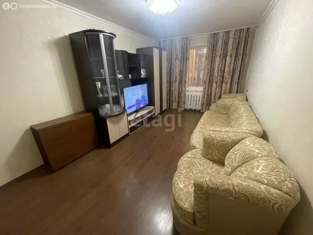 4-комнатная квартира: Якутск, улица Фёдора Попова, 10/1 (70.8 м) - Фото 2