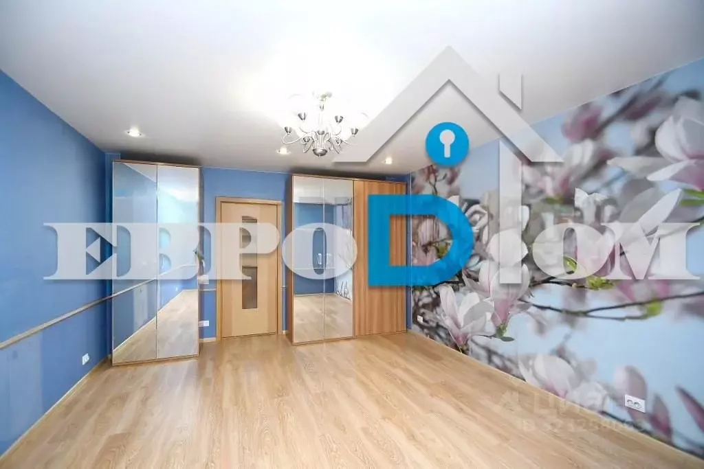 3-к кв. Омская область, Омск ул. Арнольда Нейбута, 14 (111.3 м) - Фото 1