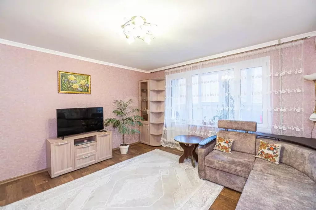 2-к кв. Севастополь ул. Колобова, 15 (61.9 м) - Фото 0